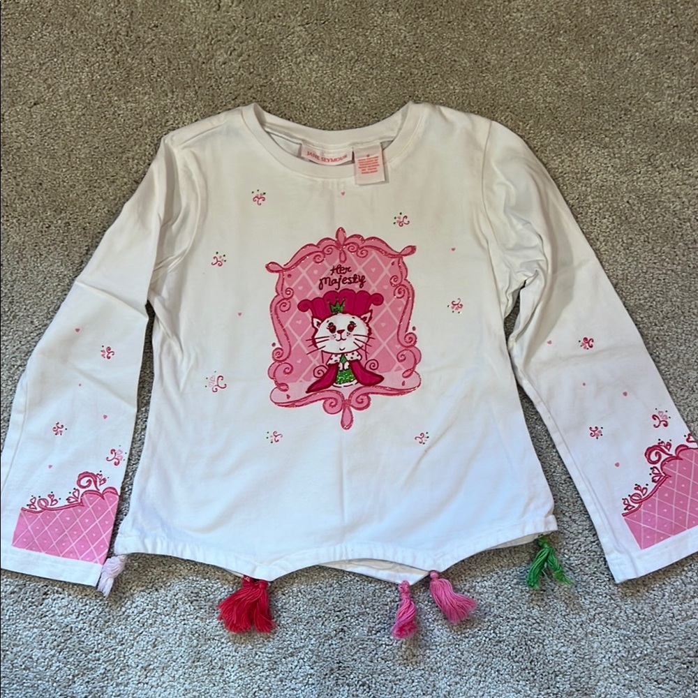 😺White and Pink Long Sleeve Tees with Graphic Designs size 6